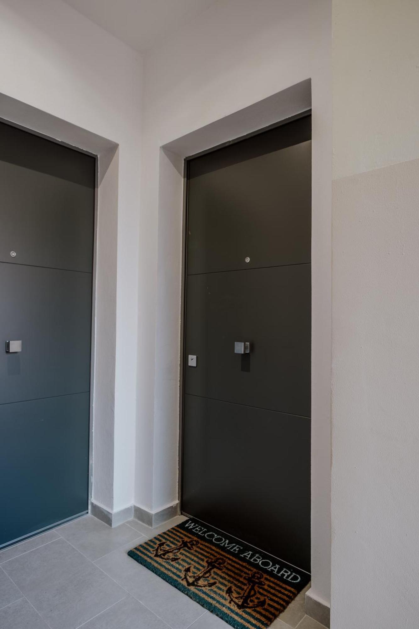 Elegante Appartamento In Marina Trieste Dış mekan fotoğraf